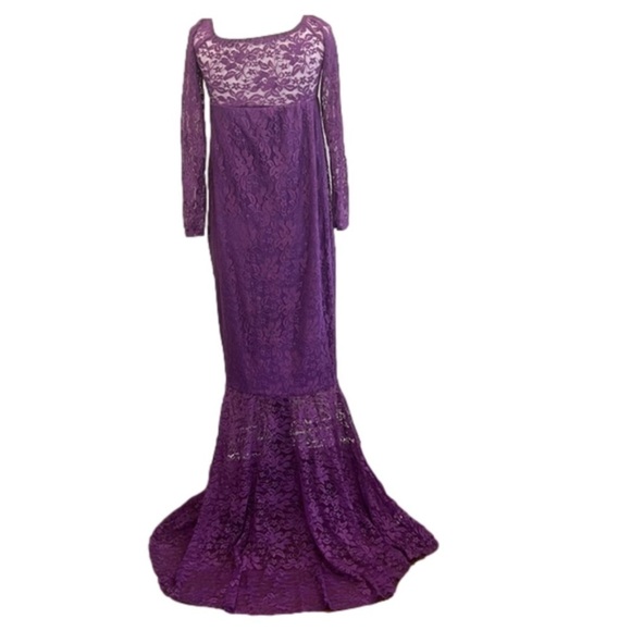 ⭐️OFF Shoulder Lace Mermaid Maternity Maxi Dress⭐️ - Picture 5 of 6